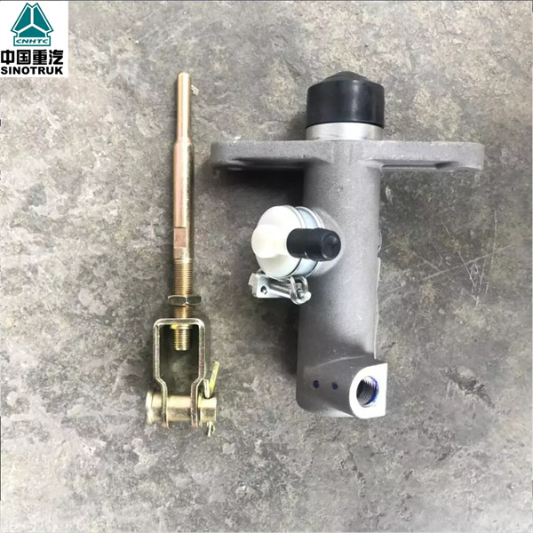 SINOTRUK CDW-757 Clutch Master Cylinder 1632566005000