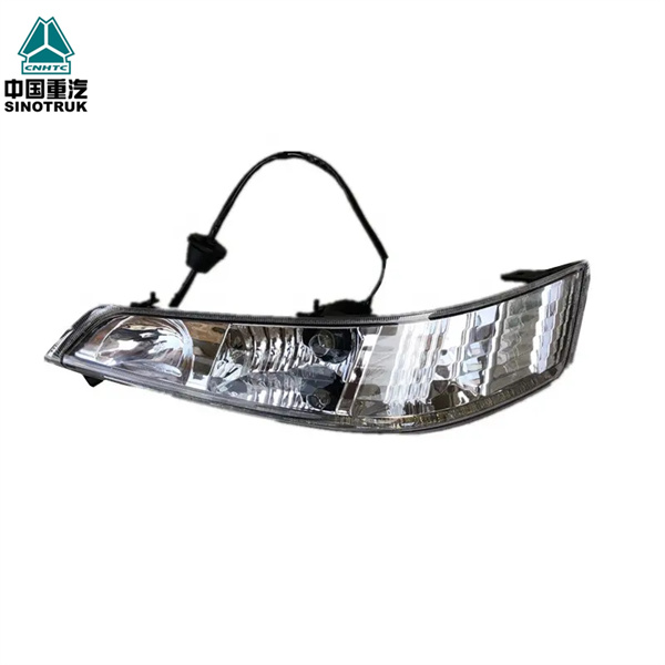 SINOTRUK HOW Truck parts outline marker lamps WG9925720004