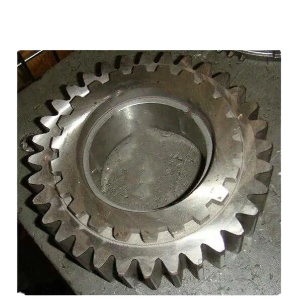 SINOTRUK Howo truck spare parts gearbox Main Driving Gear AZ2203020112
