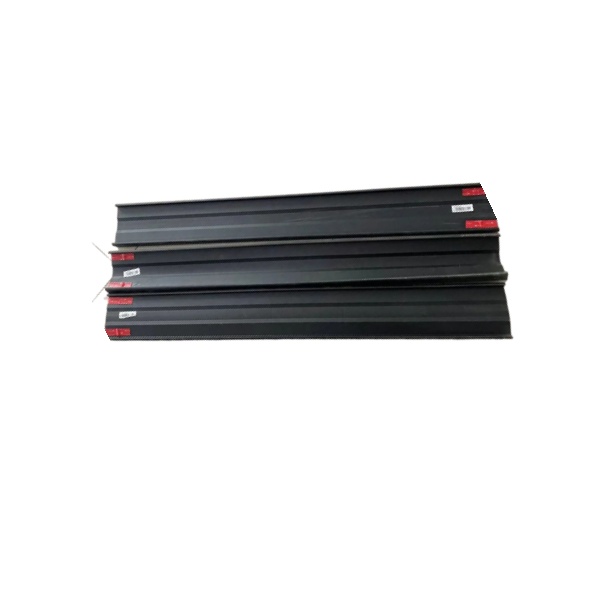 sinotruk spare parts SINOTRUK HOWO T7 T5 SITRAK C7H C9H TX MAX G7S spare parts original Fuel tank support cushion belt WG9925551063