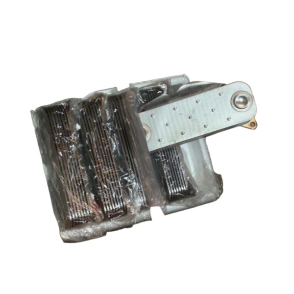 Genuine SINOTRUK HOWO 360HP Oil Cooler Core VG1500010334 - Heavy-Duty Engine Cooling System Component